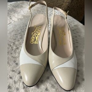 VTG Salvatore Ferragamo Ivory Heels Size 6B